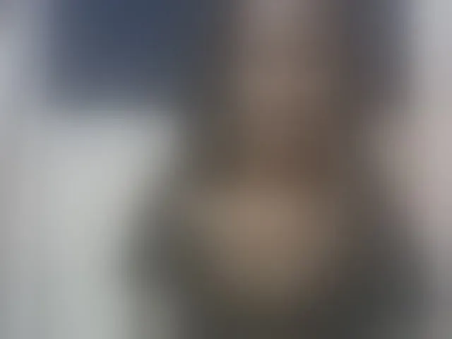 Live sex webcam photo for Sexy-Sarah #292699035
