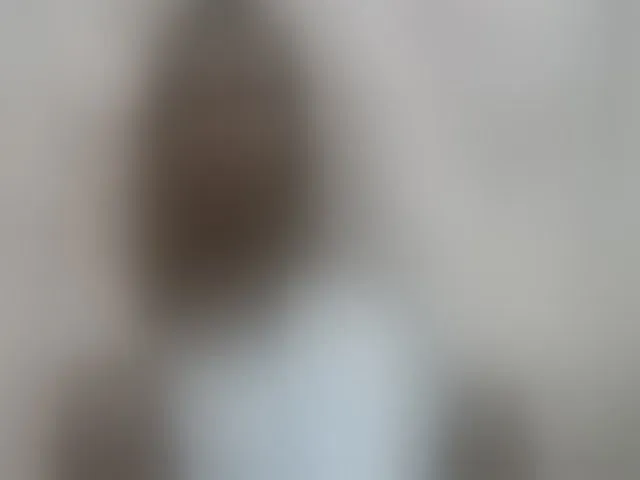 Live sex webcam photo for Sexy-Sarah #292773161