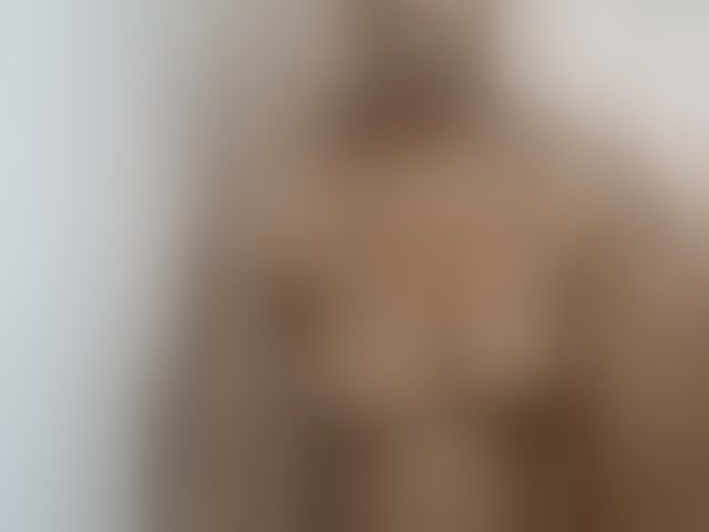 Live sex webcam photo for Sexy-Sarah #294271514