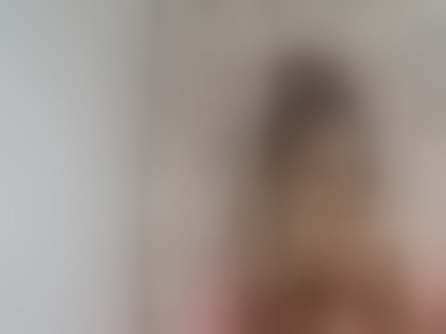 Live sex webcam photo for Sexy-Sarah #294278024