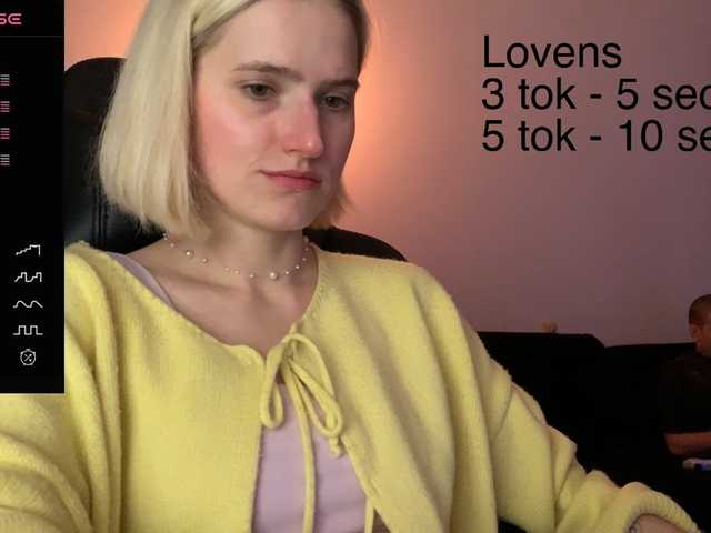 Live sex webcam photo for Sexy-Sweets #292138020