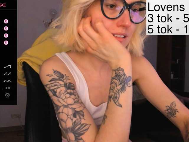 Live sex webcam photo for Sexy-Sweets #292180651