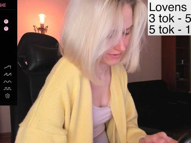 Live sex webcam photo for Sexy-Sweets #292197515