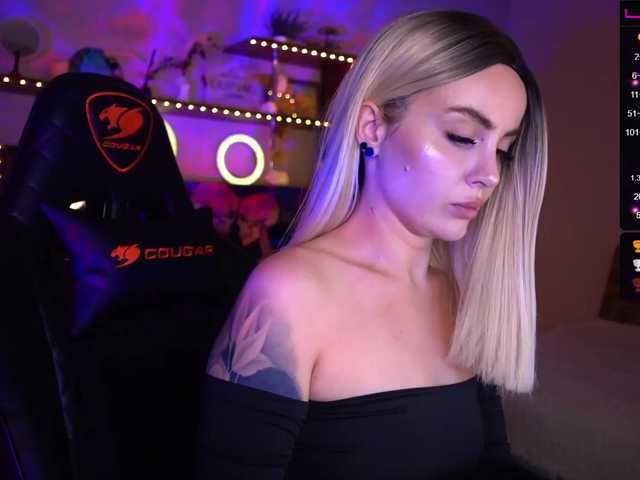 Live sex webcam photo for sexy-girl999 #275898123