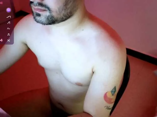 Live sex webcam photo for Sexy4toboy #291177142