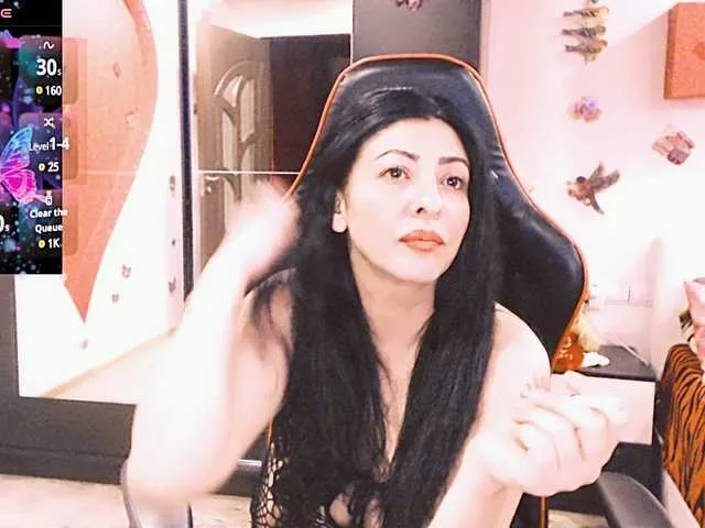 Live sex webcam photo for SexyAlina123 #291393067