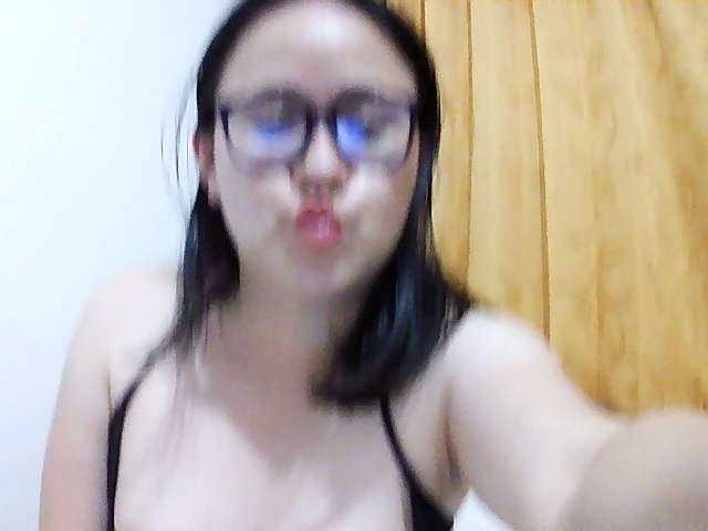 Live sex webcam photo for SexyAngelina #271718247