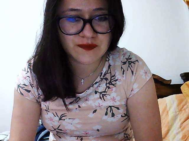 Live sex webcam photo for SexyAngelina #271835289