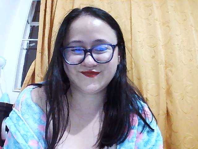 Live sex webcam photo for SexyAngelina #273907059