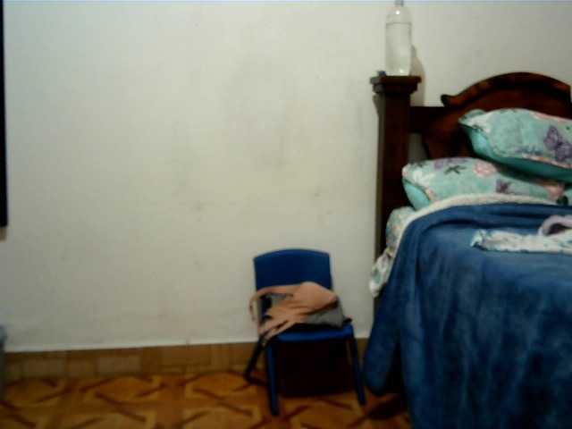 Live sex webcam photo for SexyAngelina #276437734