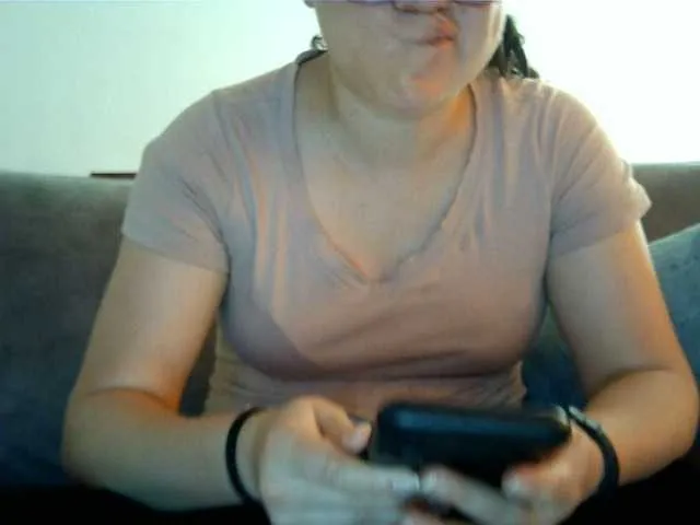 Live sex webcam photo for SexyAngelina #277503172