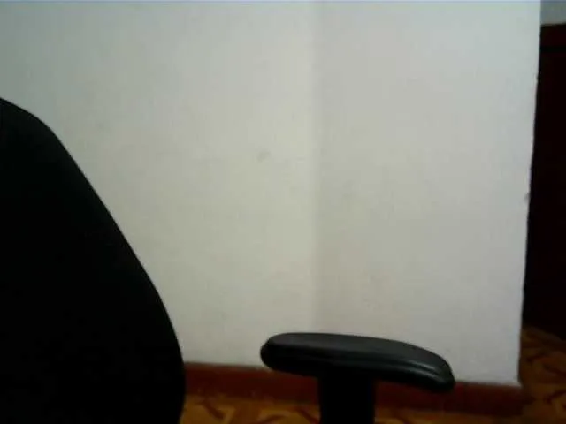 Live sex webcam photo for SexyAngelina #277518700