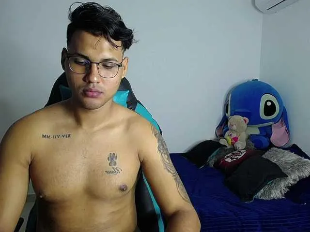 Live sex webcam photo for SexyAppetite #276749117