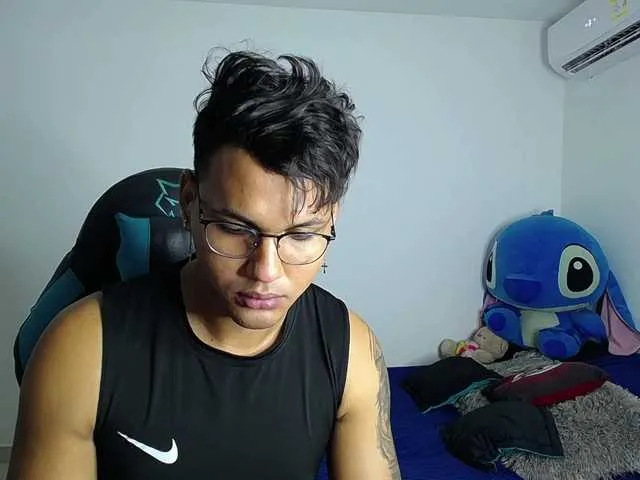 Live sex webcam photo for SexyAppetite #276828579