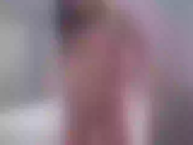 Live sex webcam photo for SexyAva1 #275714357