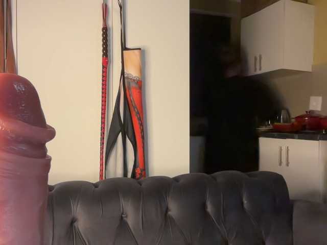 Live sex webcam photo for SexyBaddie #292310886