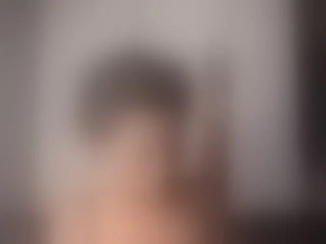 Live sex webcam photo for SexyBaddie #293325865