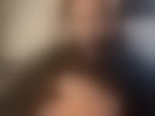 Live sex webcam photo for SexyBaddie #293881559