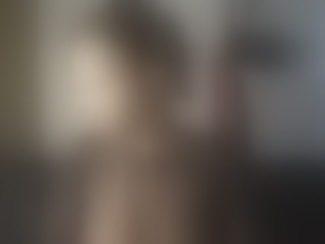 Live sex webcam photo for SexyBaddie #294111350