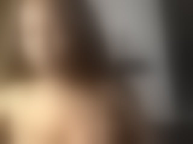 Live sex webcam photo for SexyBaddie #294172416