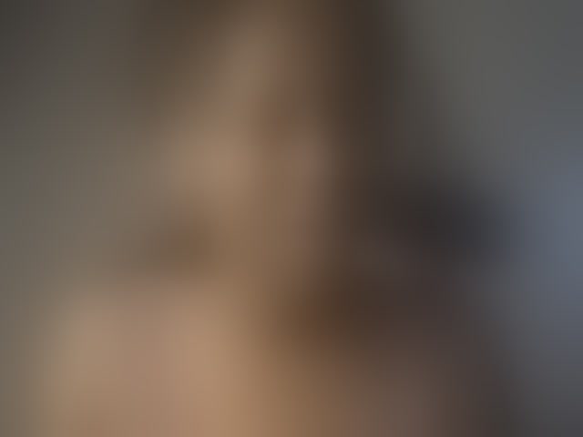 Live sex webcam photo for SexyBaddie #294267442