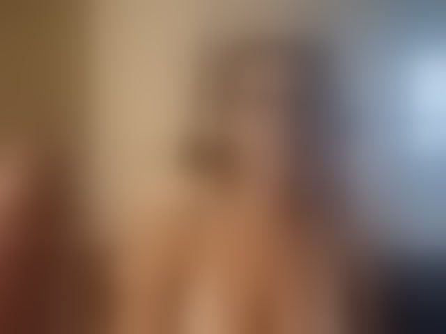 Live sex webcam photo for SexyBaddie #294308670