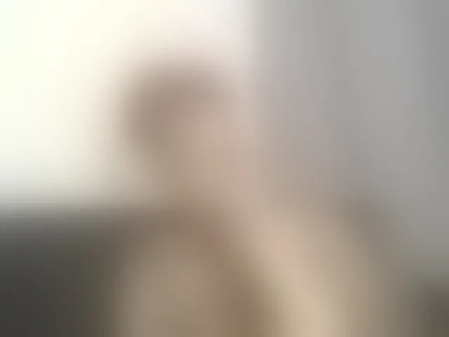 Live sex webcam photo for SexyBanni #294083840