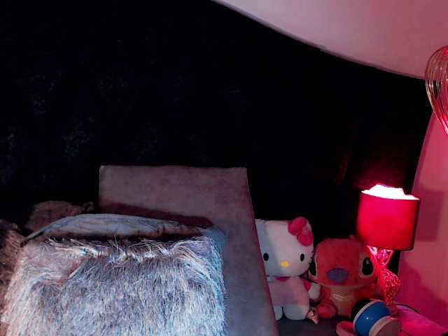 Live sex webcam photo for SexyBlakexxx #276718908