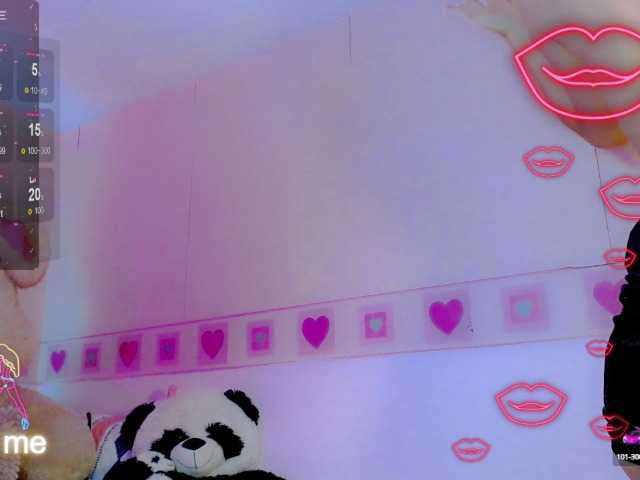 Live sex webcam photo for SexyBlakexxx #278017858