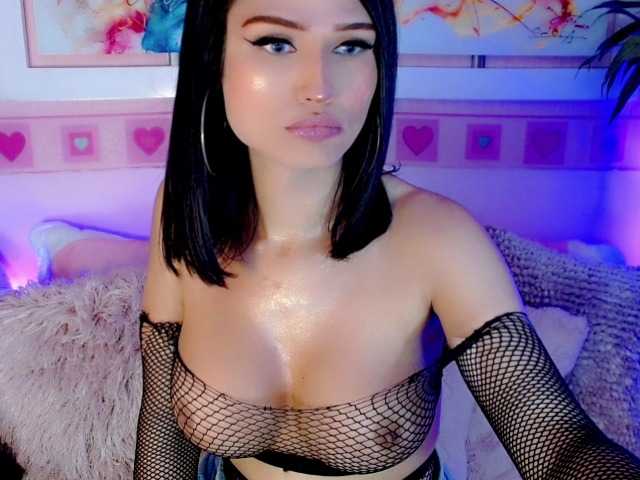 Live sex webcam photo for SexyBlakexxx #278307469