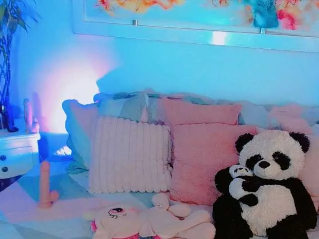 Live sex webcam photo for SexyBlakexxx #292292311