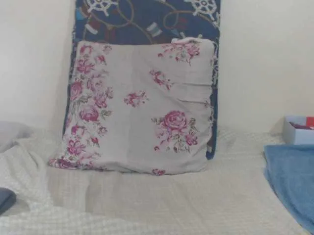 Live sex webcam photo for SexyBruna #277046358