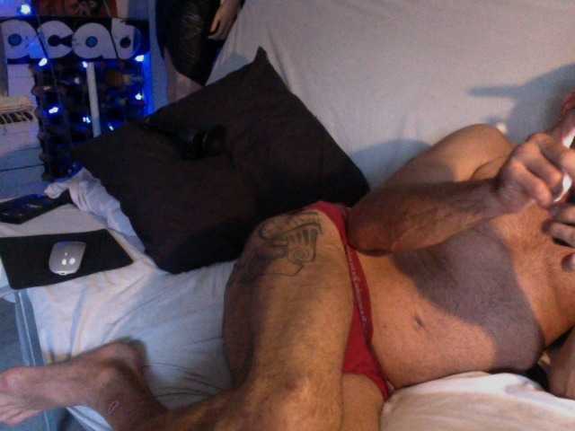 Live sex webcam photo for SexyDJUX #275967663