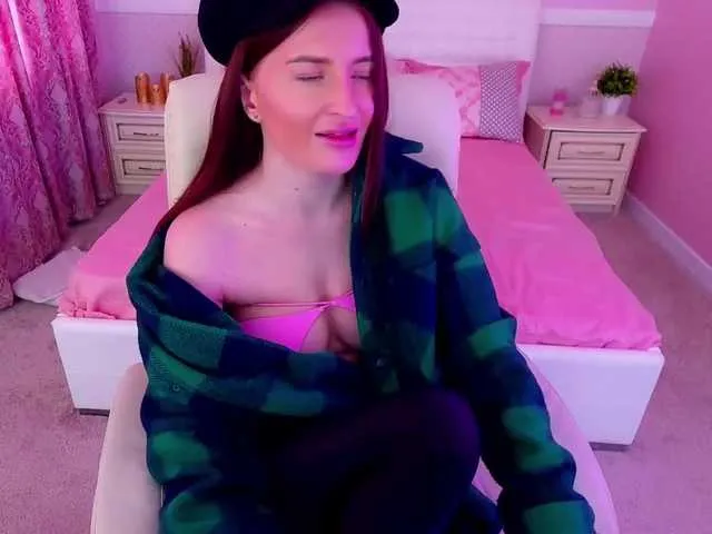 Live sex webcam photo for SexyDancerss #272306172