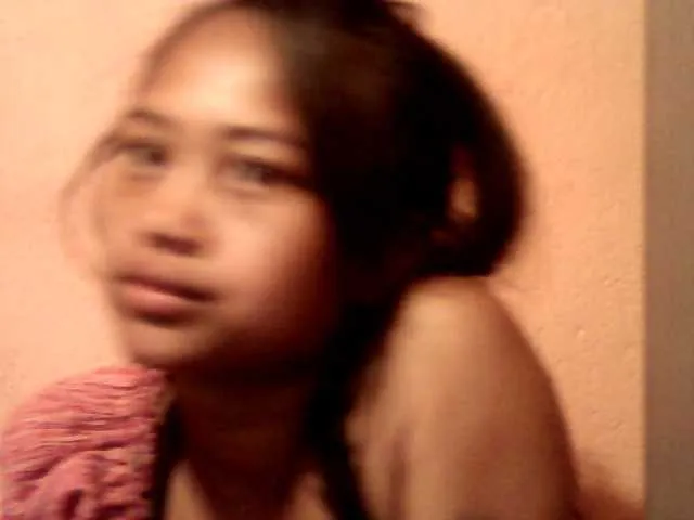 Live sex webcam photo for SexyEbony4U #272136384