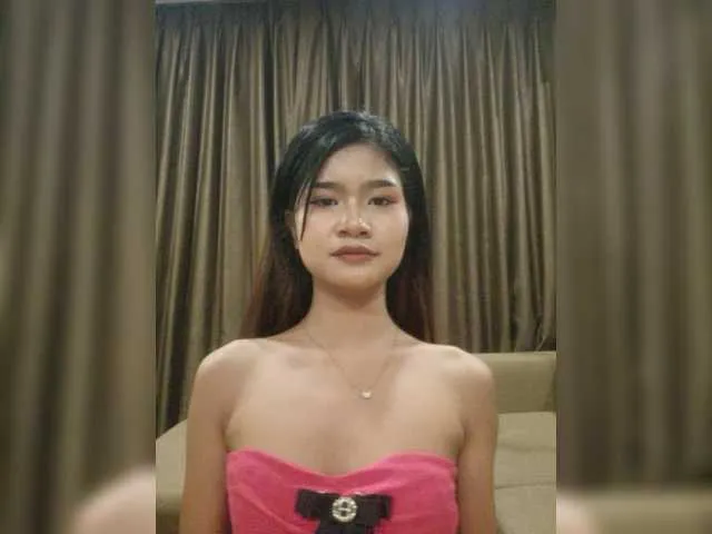Live sex webcam photo for SexyEmi #278110134