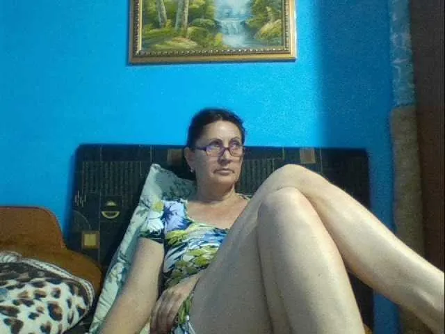 Live sex webcam photo for SexyEstelle #276509270