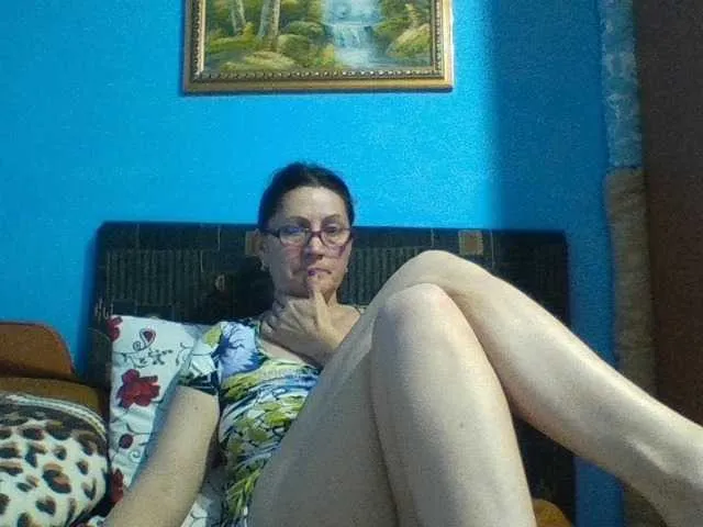 Live sex webcam photo for SexyEstelle #277091051