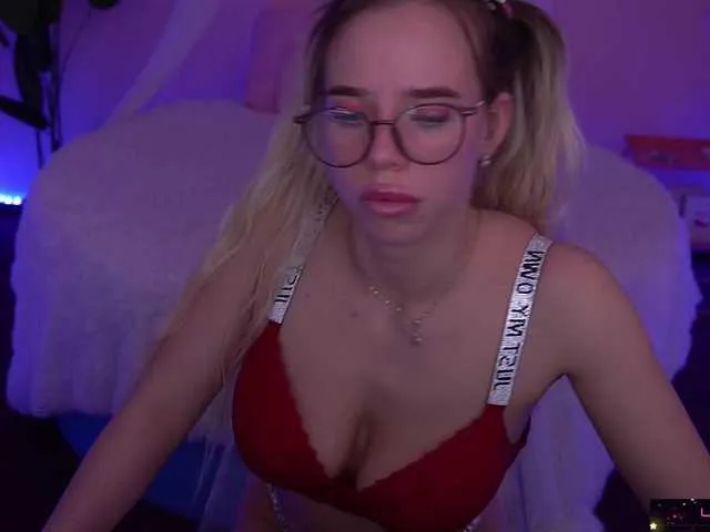 Live sex webcam photo for SexyIraa #290690609