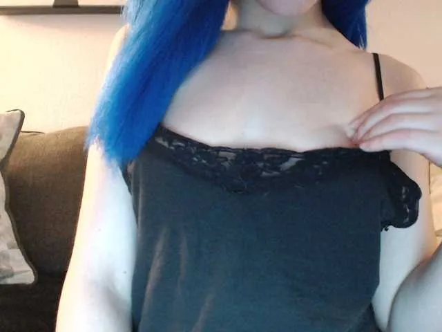 Live sex webcam photo for SexyJade #272649404