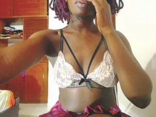 Live sex webcam photo for Sexykim22 #140825912