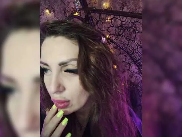 Live sex webcam photo for SexyKitty75-1 #291677409