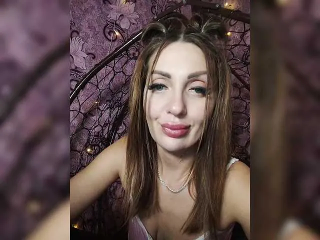 Live sex webcam photo for SexyKitty75-1 #291716531