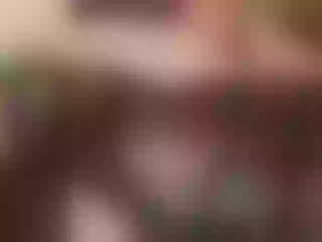 Live sex webcam photo for SexyKitty75-1 #292185734