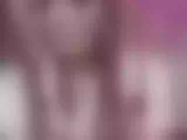 Live sex webcam photo for SexyKitty75-1 #292249826