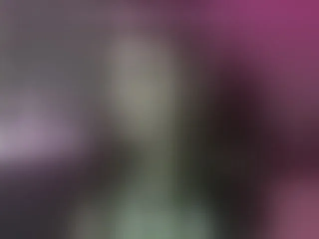 Live sex webcam photo for SexyKitty75-1 #293004345