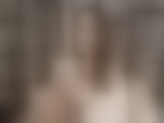 Live sex webcam photo for SexyKitty75-1 #293980856