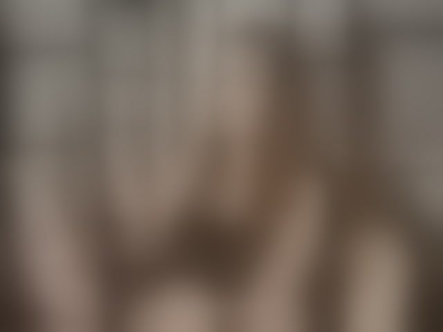 Live sex webcam photo for SexyKitty75-1 #294057566