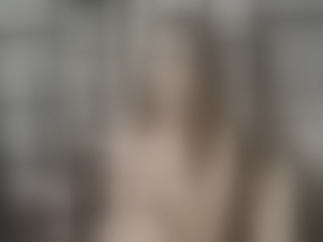 Live sex webcam photo for SexyKitty75-1 #294072474