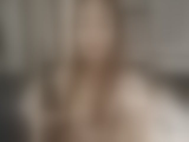 Live sex webcam photo for SexyKitty75-1 #294151562